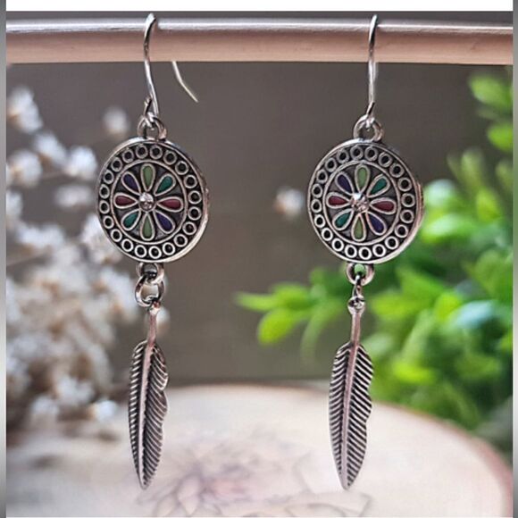 5/$25 Multicolor Feather Drops - Picture 3 of 4